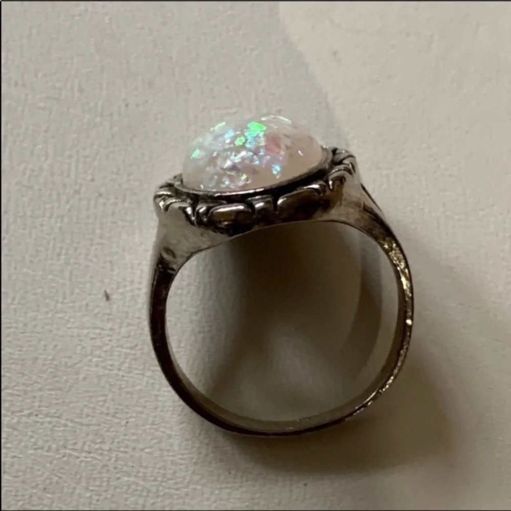 SILVER RING